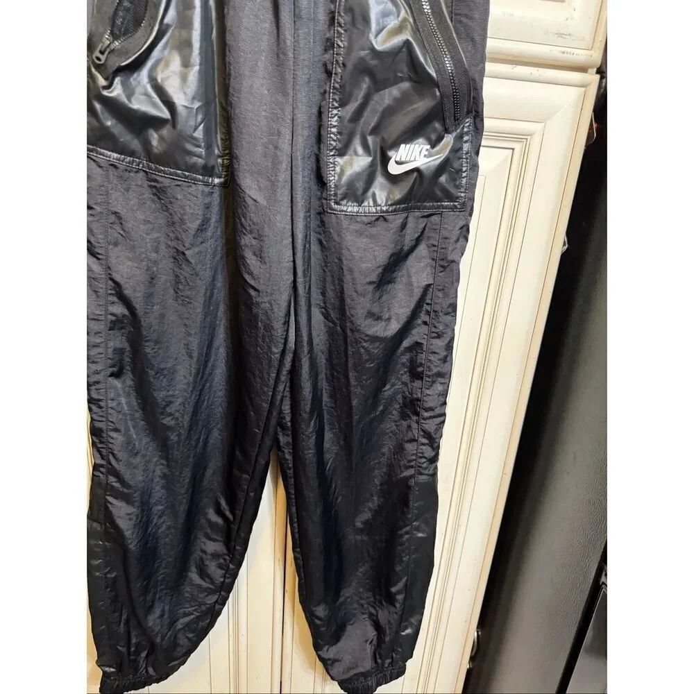 Nike Women's Black Sportswear Woven Cargo Rebel Track Jogger Pants Size XS
